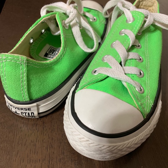 neon green converse low tops